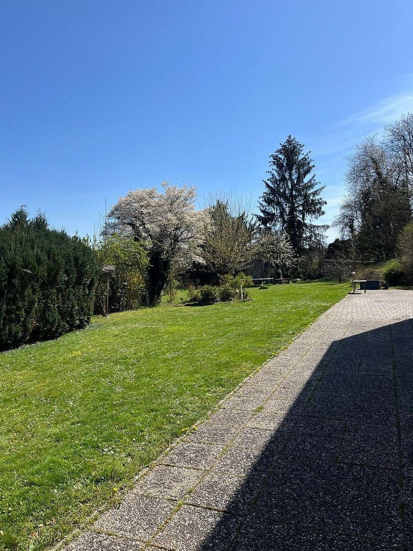 Predaj domu 292 m², pozemek 3.012 m², Neudenau, Bádensko-Wurttembersko Predaj domu 292 m², pozemek 3.012 m², Neudenau, Bádensko-Wurttembersko