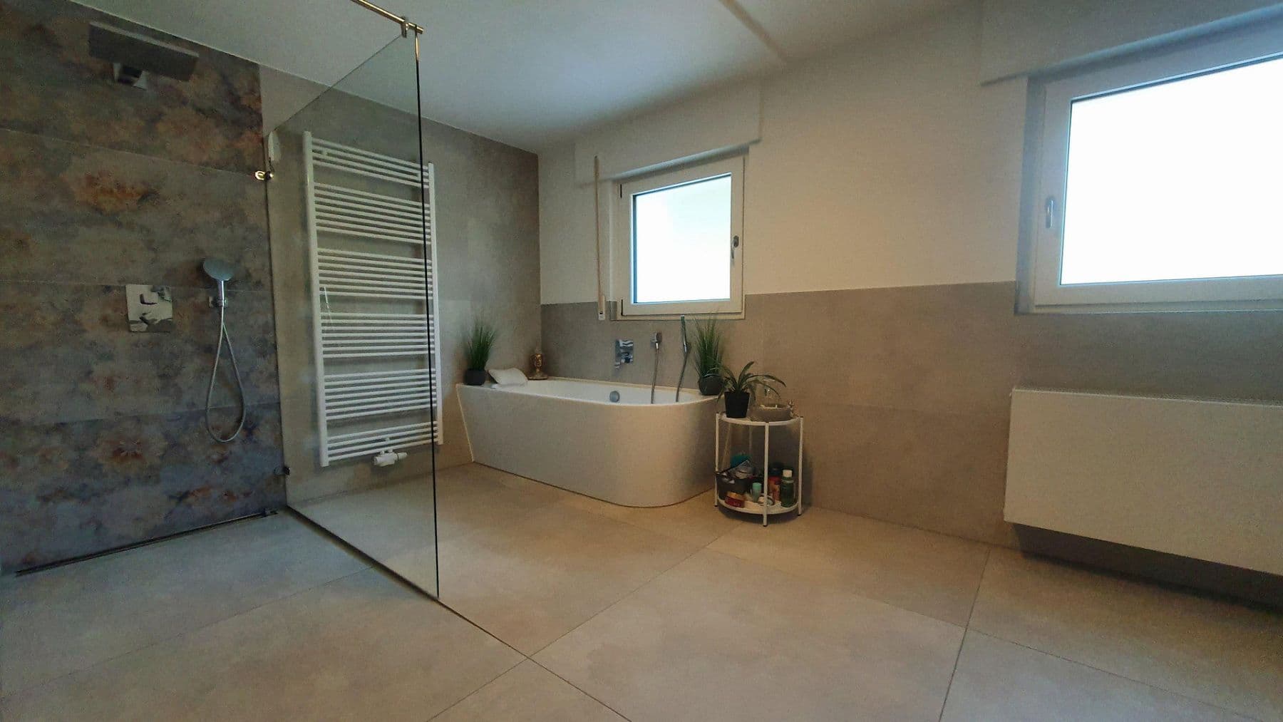 Predaj domu 292 m², pozemek 3.012 m², Neudenau, Bádensko-Wurttembersko Predaj domu 292 m², pozemek 3.012 m², Neudenau, Bádensko-Wurttembersko