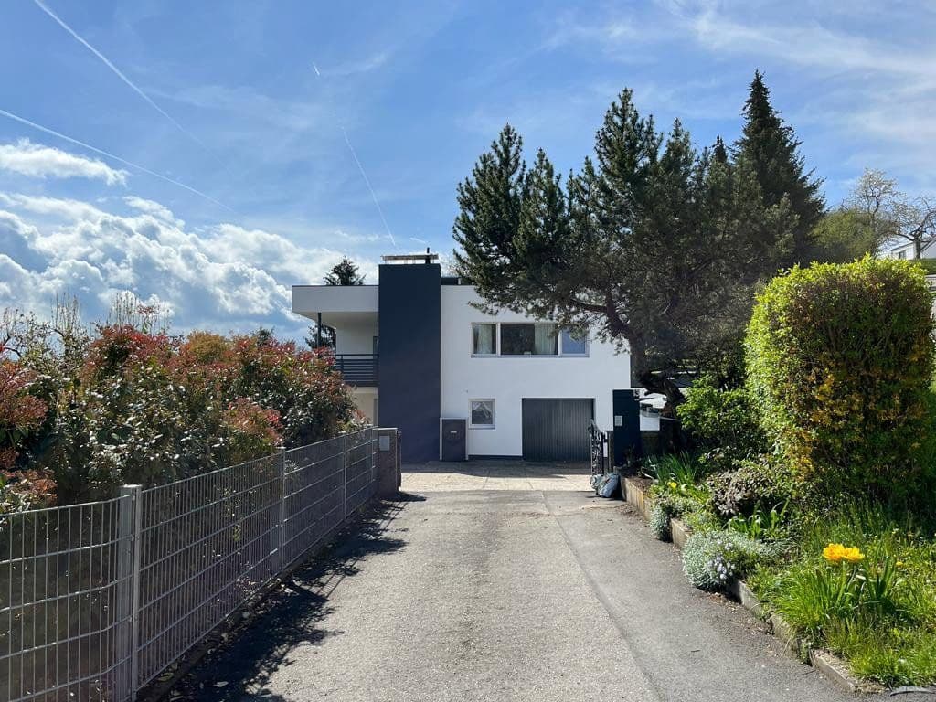 Predaj domu 292 m², pozemek 3.012 m², Neudenau, Bádensko-Wurttembersko Predaj domu 292 m², pozemek 3.012 m², Neudenau, Bádensko-Wurttembersko