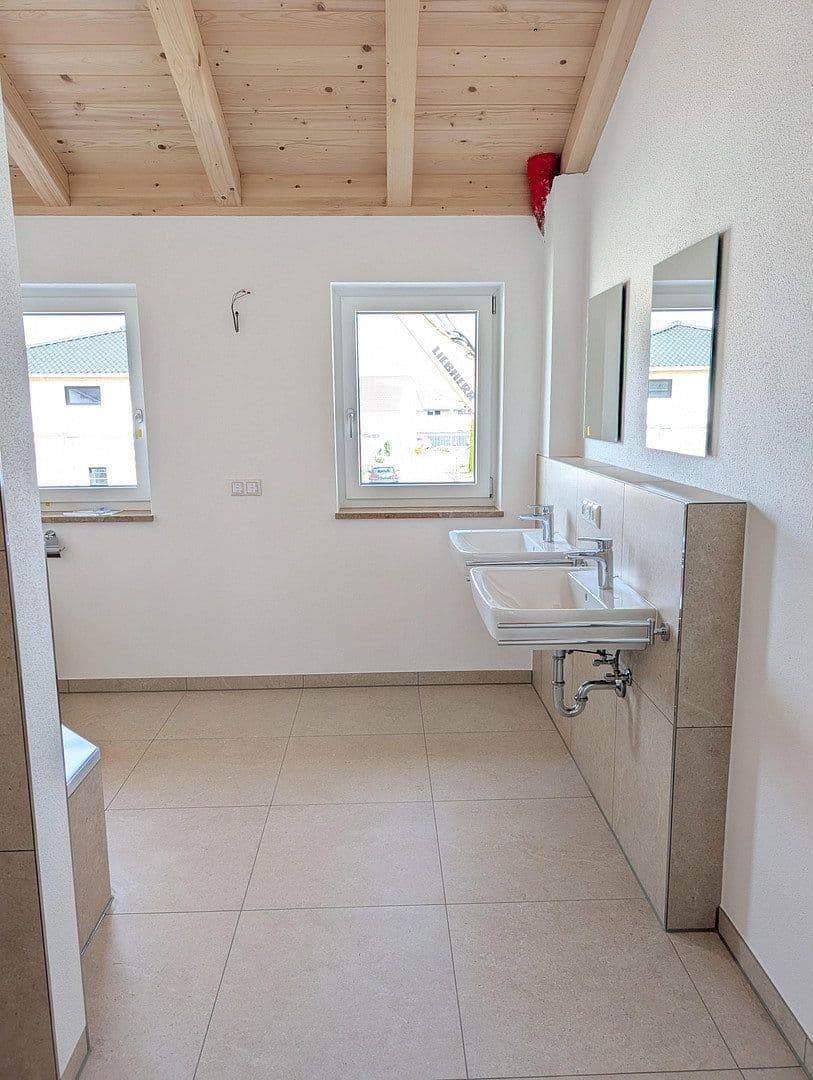 Prenájom domu 153 m², pozemek 684 m², Boschstraße 6, Heldenstein, Bavorsko Prenájom domu 153 m², pozemek 684 m², Boschstraße 6, Heldenstein, Bavorsko