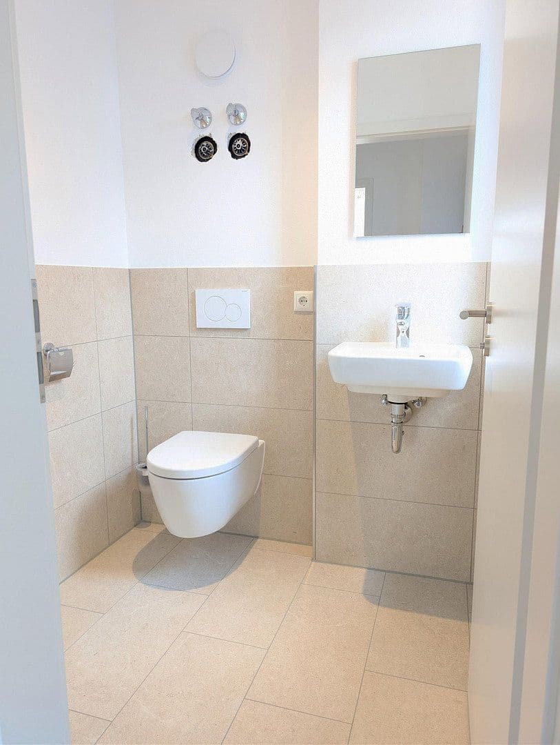 Prenájom domu 153 m², pozemek 684 m², Boschstraße 6, Heldenstein, Bavorsko Prenájom domu 153 m², pozemek 684 m², Boschstraße 6, Heldenstein, Bavorsko