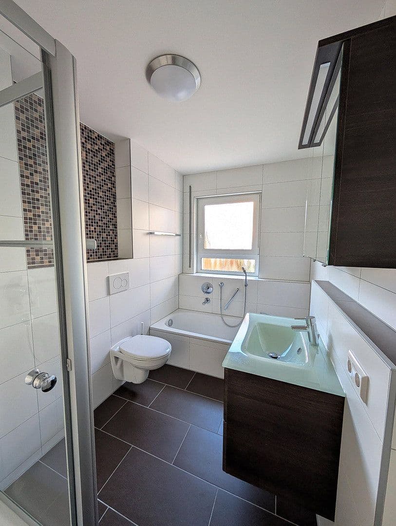 Prenájom bytu 3-izbový 93 m², Backnang, Bádensko-Wurttembersko Prenájom bytu 3-izbový 93 m², Backnang, Bádensko-Wurttembersko