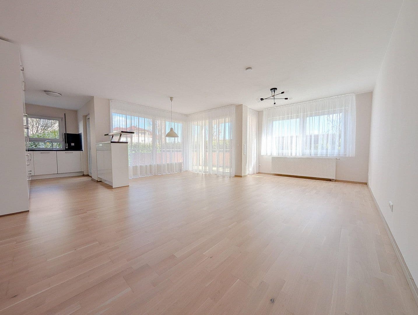 Prenájom bytu 3-izbový 93 m², Backnang, Bádensko-Wurttembersko Prenájom bytu 3-izbový 93 m², Backnang, Bádensko-Wurttembersko