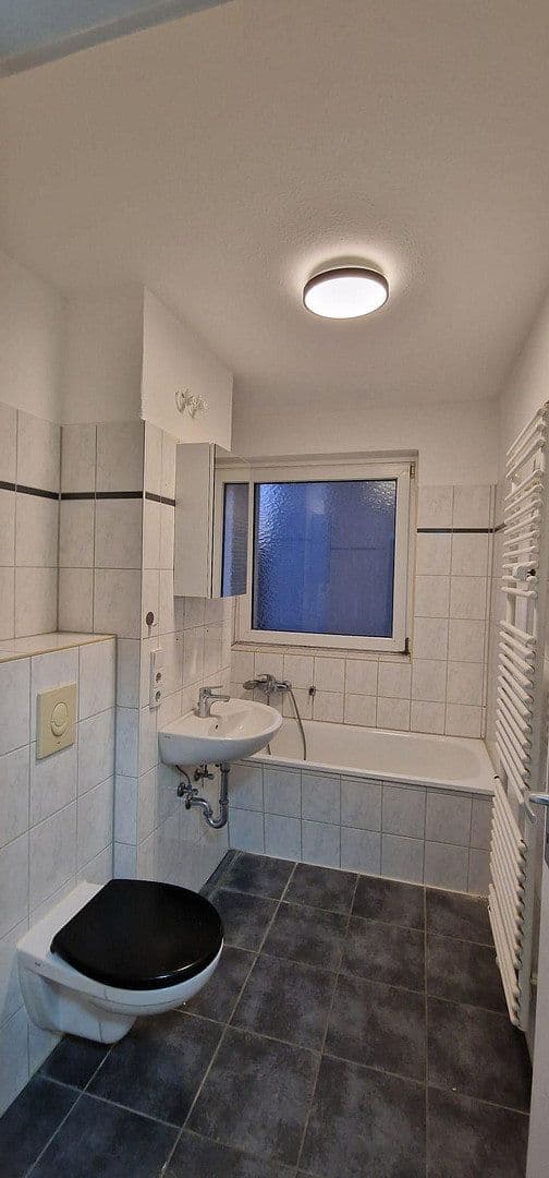 Prenájom bytu 2-izbový 56 m², Düsseldorfer Straße 4, Wiesbaden, Hesensko Prenájom bytu 2-izbový 56 m², Düsseldorfer Straße 4, Wiesbaden, Hesensko