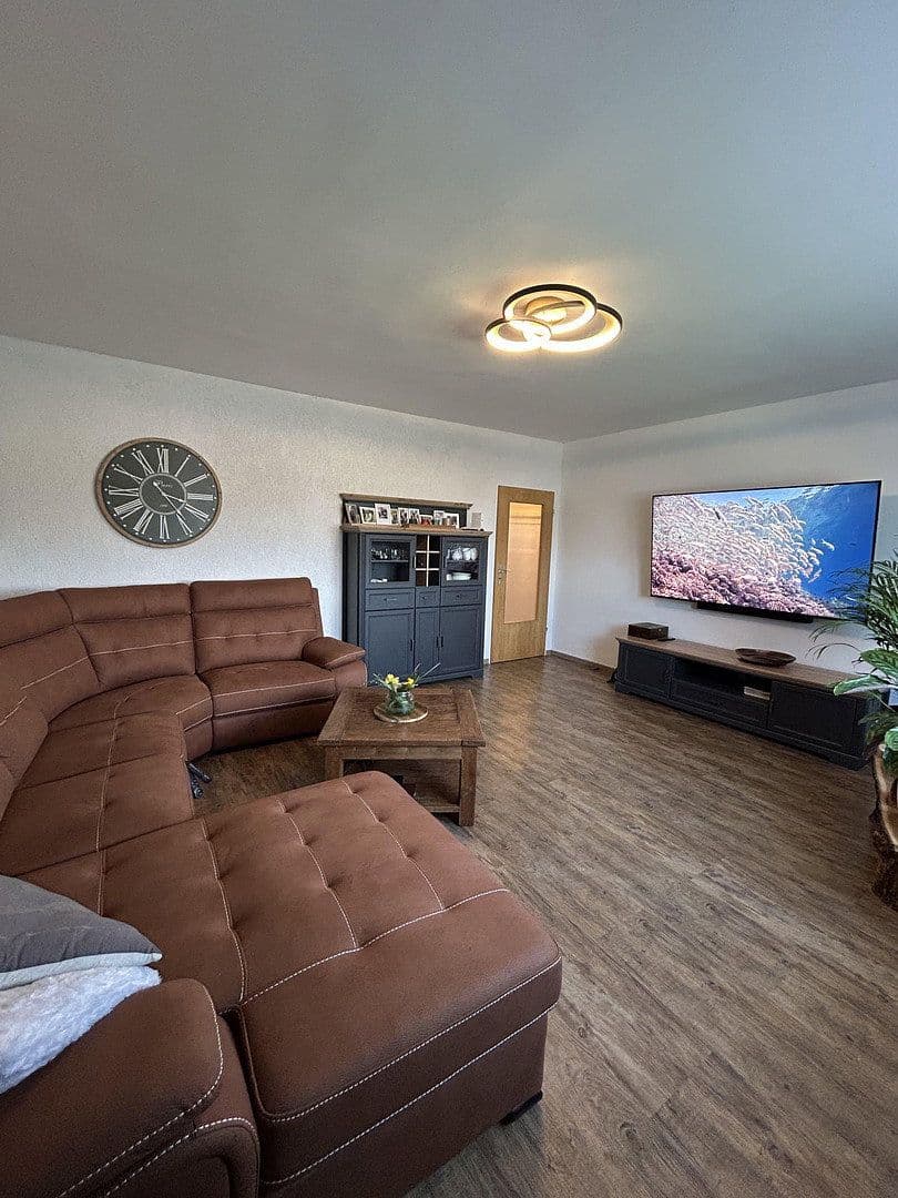 Predaj domu 200 m², pozemek 628 m², Hammersbach, Hesensko Predaj domu 200 m², pozemek 628 m², Hammersbach, Hesensko