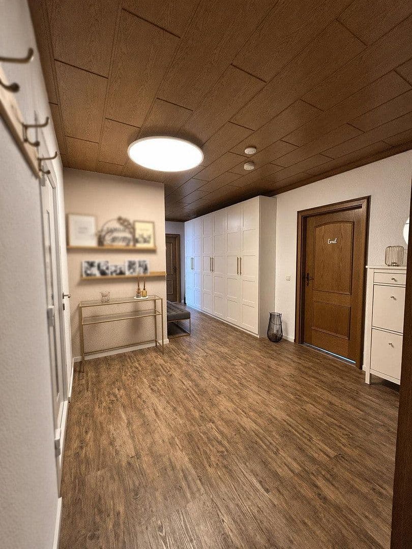 Predaj domu 200 m², pozemek 628 m², Hammersbach, Hesensko Predaj domu 200 m², pozemek 628 m², Hammersbach, Hesensko