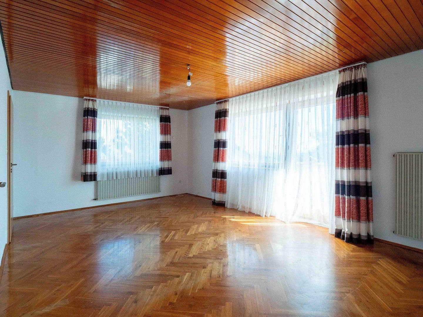 Predaj domu 148 m², pozemek 1.172 m², Spiegelau, Bavorsko Predaj domu 148 m², pozemek 1.172 m², Spiegelau, Bavorsko