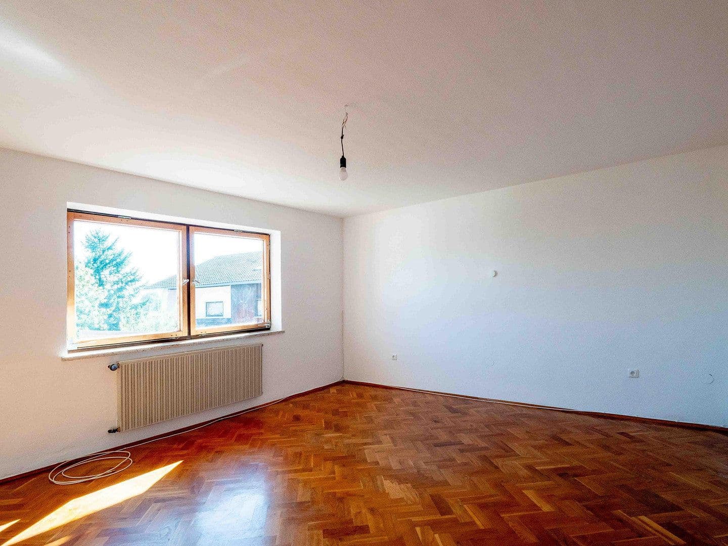 Predaj domu 148 m², pozemek 1.172 m², Spiegelau, Bavorsko Predaj domu 148 m², pozemek 1.172 m², Spiegelau, Bavorsko