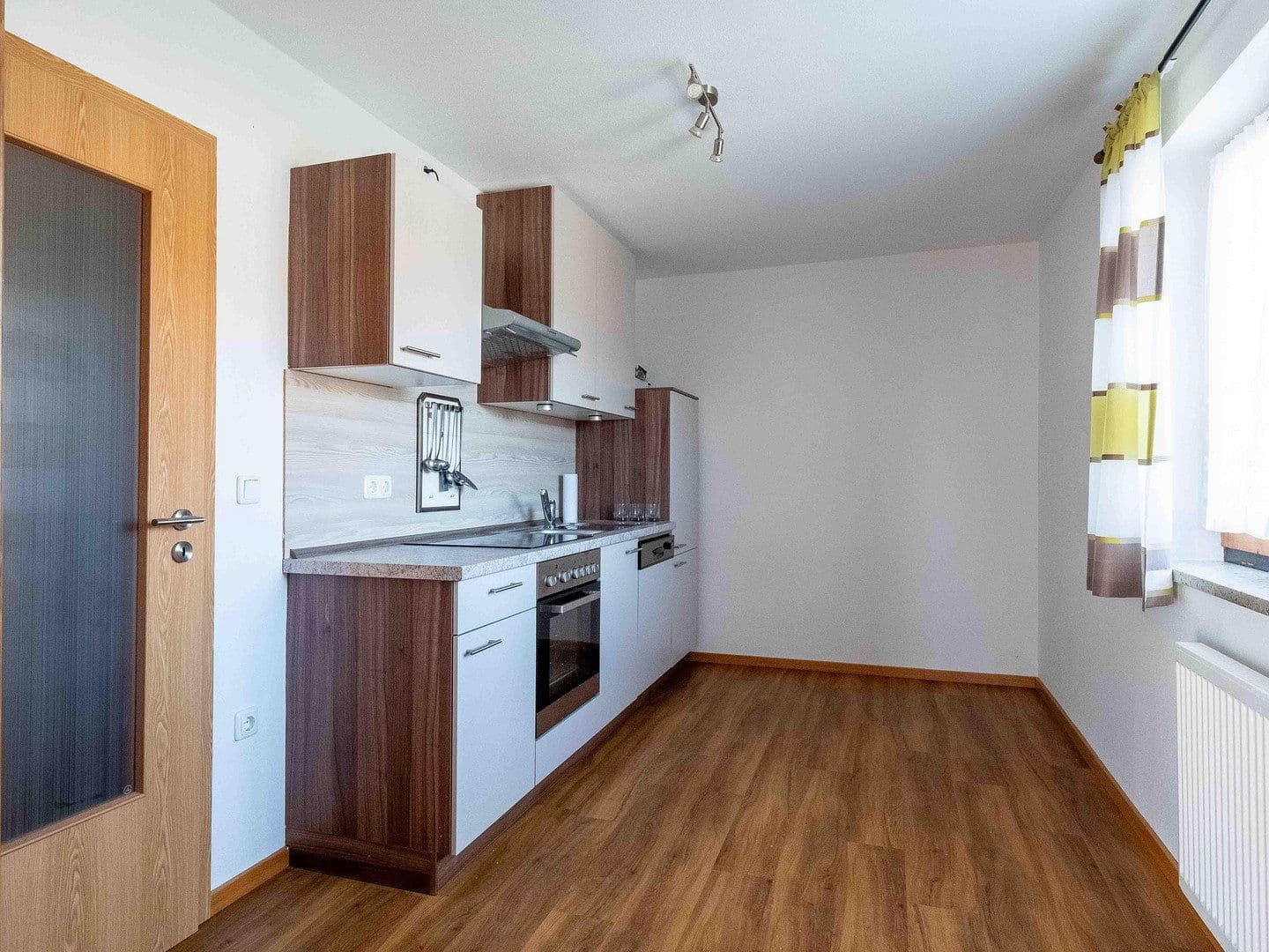 Predaj domu 148 m², pozemek 1.172 m², Spiegelau, Bavorsko Predaj domu 148 m², pozemek 1.172 m², Spiegelau, Bavorsko