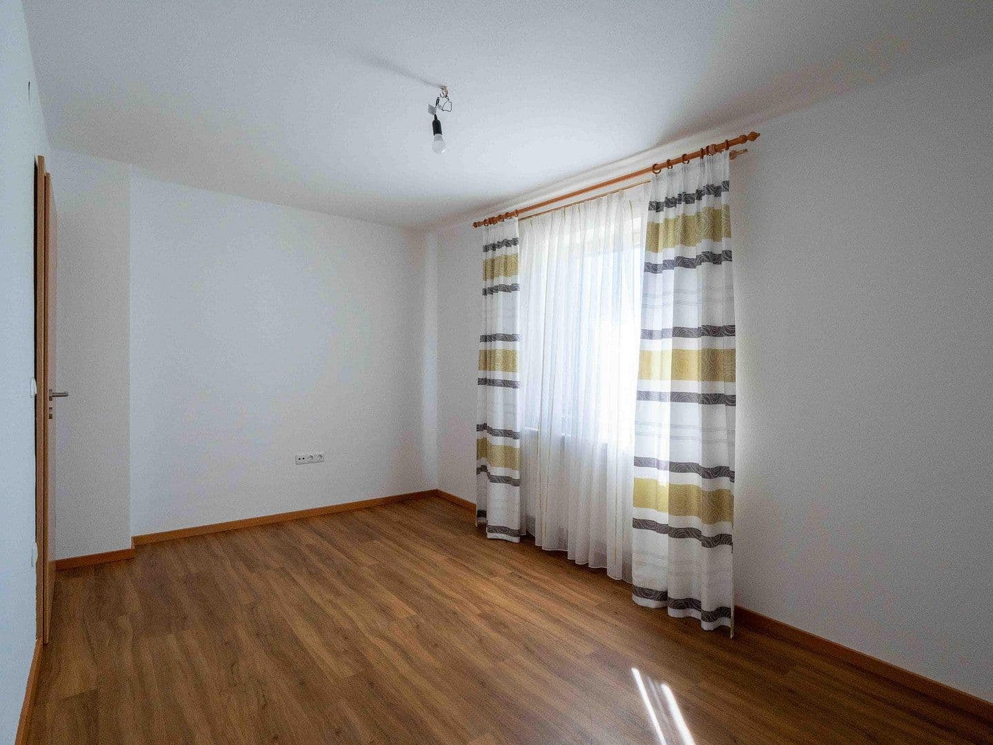 Predaj domu 148 m², pozemek 1.172 m², Spiegelau, Bavorsko Predaj domu 148 m², pozemek 1.172 m², Spiegelau, Bavorsko