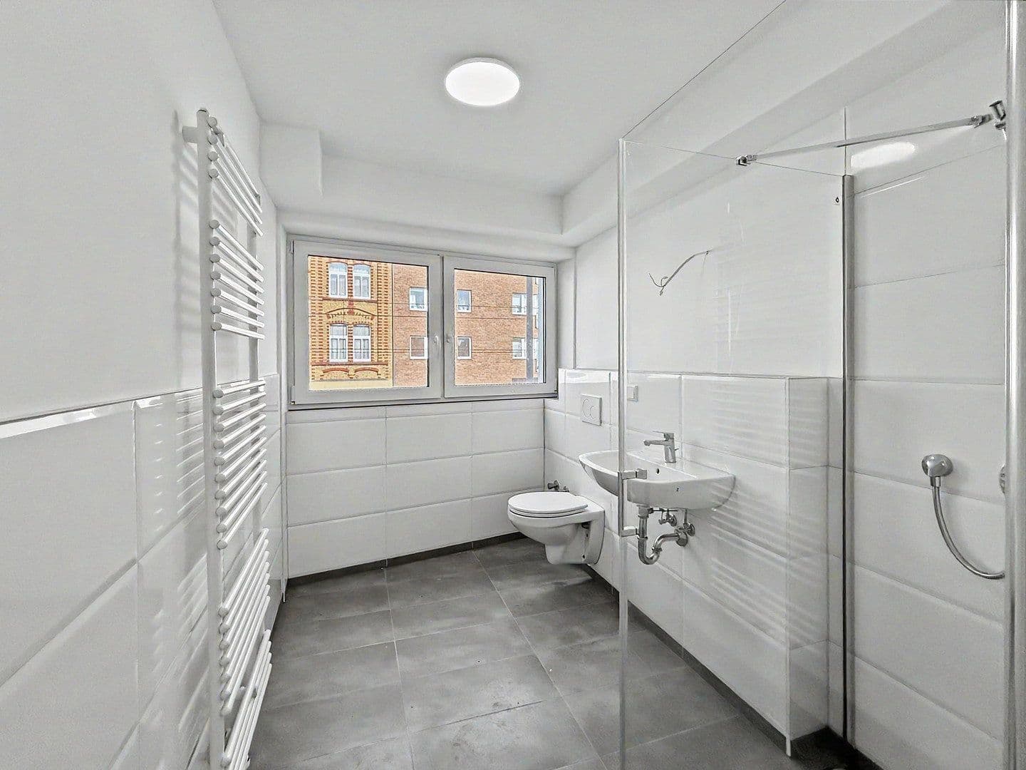 Prenájom bytu 3-izbový 93 m², Köln, Severné Porýnie - Westfálsko Prenájom bytu 3-izbový 93 m², Köln, Severné Porýnie - Westfálsko