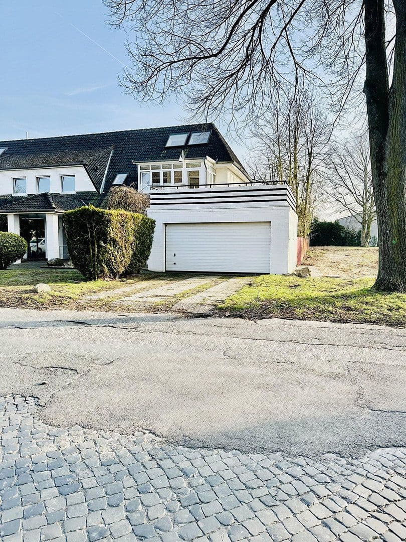 Prenájom bytu 3-izbový 87 m², Großhorst 11, Isernhagen, Dolné Sasko Prenájom bytu 3-izbový 87 m², Großhorst 11, Isernhagen, Dolné Sasko