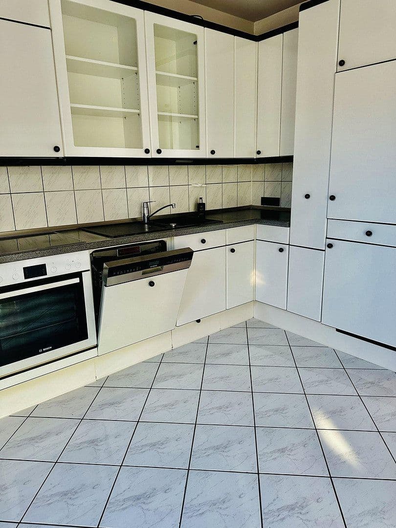 Prenájom bytu 3-izbový 87 m², Großhorst 11, Isernhagen, Dolné Sasko Prenájom bytu 3-izbový 87 m², Großhorst 11, Isernhagen, Dolné Sasko