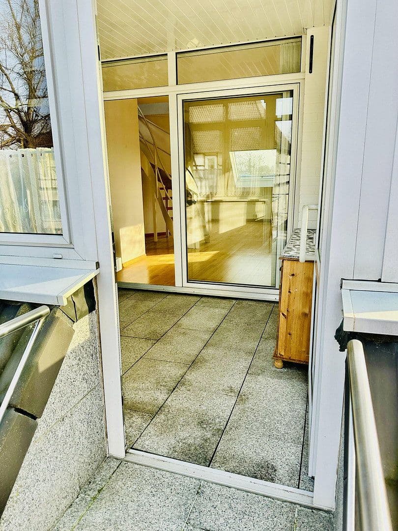 Prenájom bytu 3-izbový 87 m², Großhorst 11, Isernhagen, Dolné Sasko Prenájom bytu 3-izbový 87 m², Großhorst 11, Isernhagen, Dolné Sasko