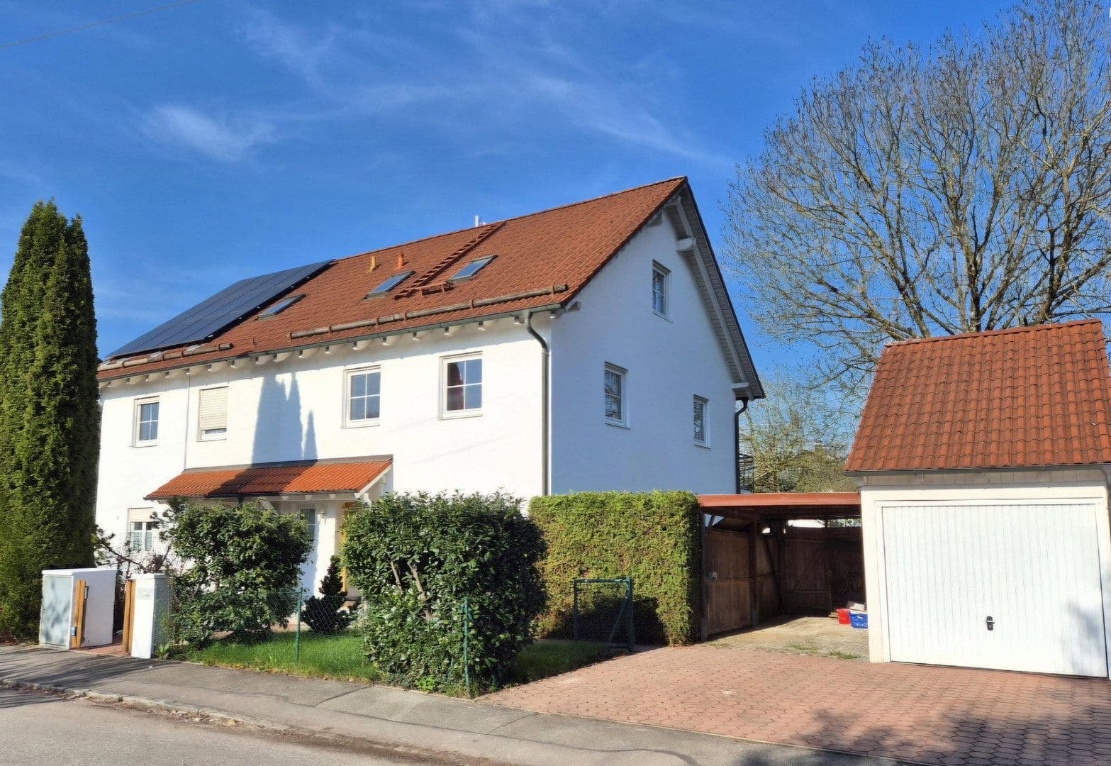 Predaj domu 150 m², pozemek 426 m², Eichenau, Bavorsko Predaj domu 150 m², pozemek 426 m², Eichenau, Bavorsko