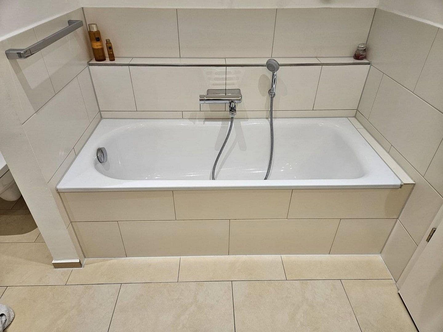 Prenájom bytu 2-izbový 40 m², Hamburg, Hamburg Prenájom bytu 2-izbový 40 m², Hamburg, Hamburg