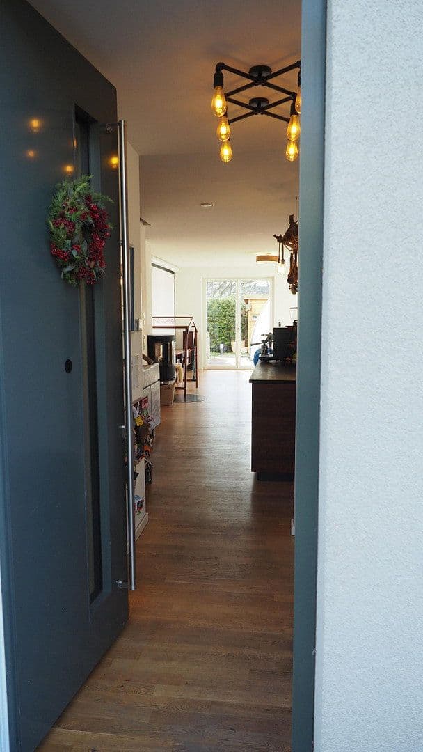 Predaj domu 210 m², pozemek 2.600 m², Potsdam, Brandenbursko Predaj domu 210 m², pozemek 2.600 m², Potsdam, Brandenbursko