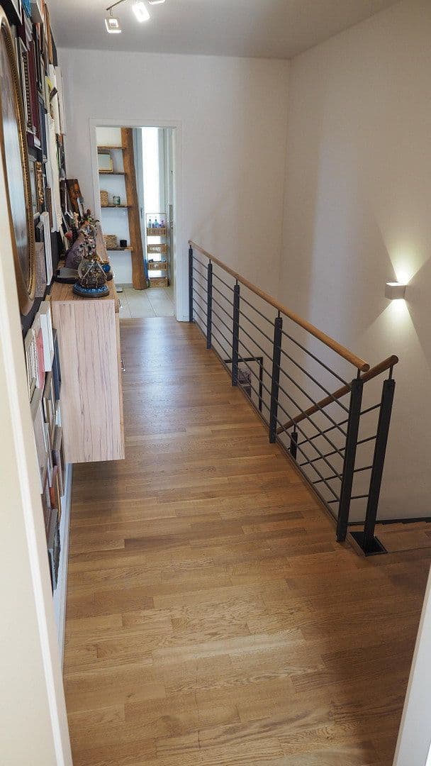 Predaj domu 210 m², pozemek 2.600 m², Potsdam, Brandenbursko Predaj domu 210 m², pozemek 2.600 m², Potsdam, Brandenbursko