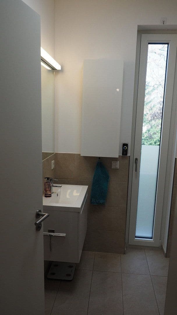 Predaj domu 210 m², pozemek 2.600 m², Potsdam, Brandenbursko Predaj domu 210 m², pozemek 2.600 m², Potsdam, Brandenbursko