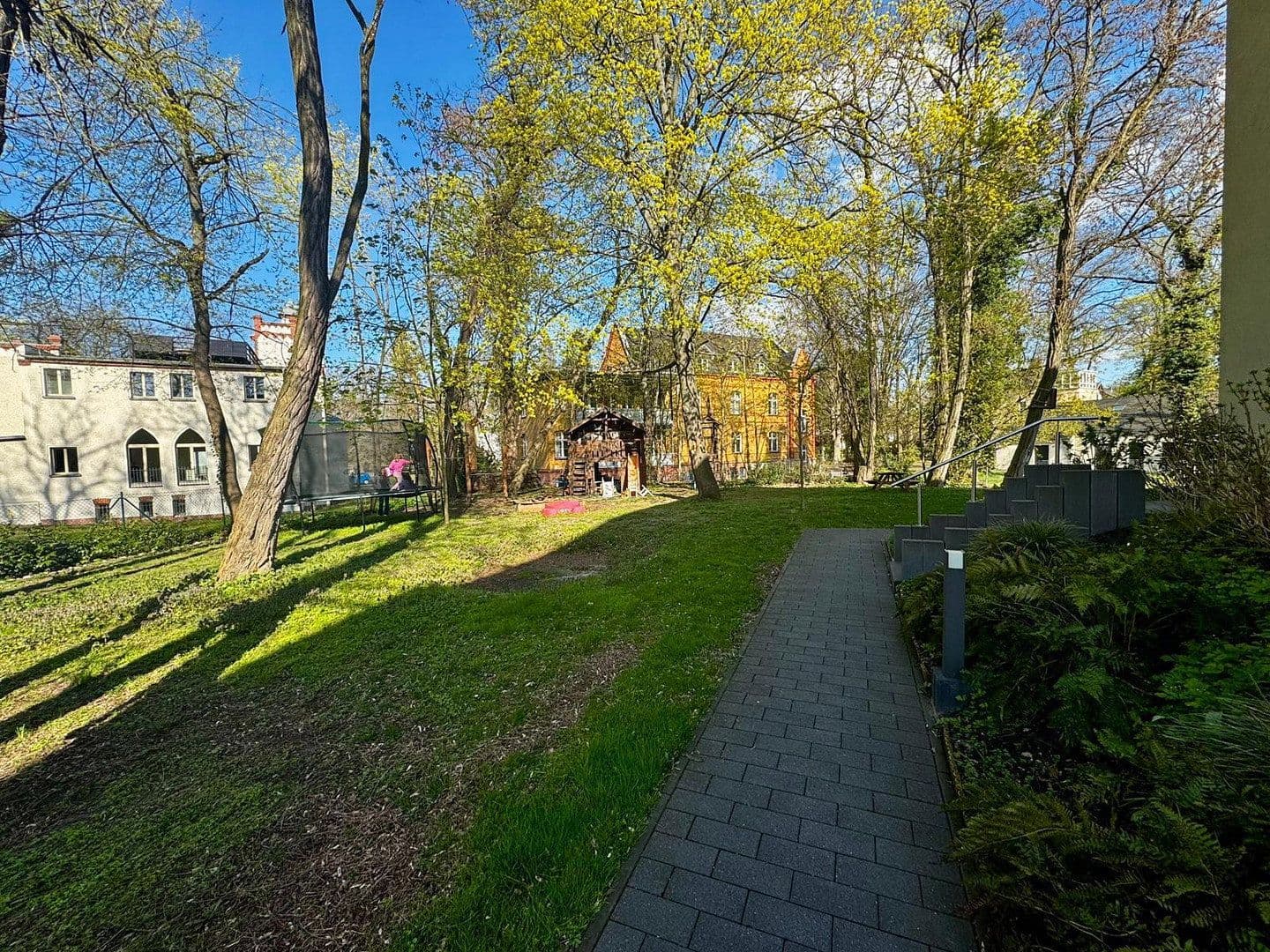 Predaj domu 210 m², pozemek 2.600 m², Potsdam, Brandenbursko Predaj domu 210 m², pozemek 2.600 m², Potsdam, Brandenbursko