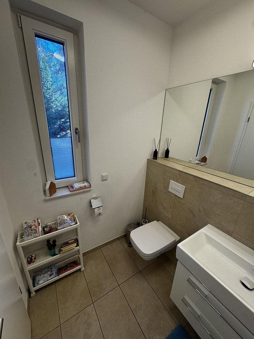 Predaj domu 210 m², pozemek 2.600 m², Potsdam, Brandenbursko Predaj domu 210 m², pozemek 2.600 m², Potsdam, Brandenbursko