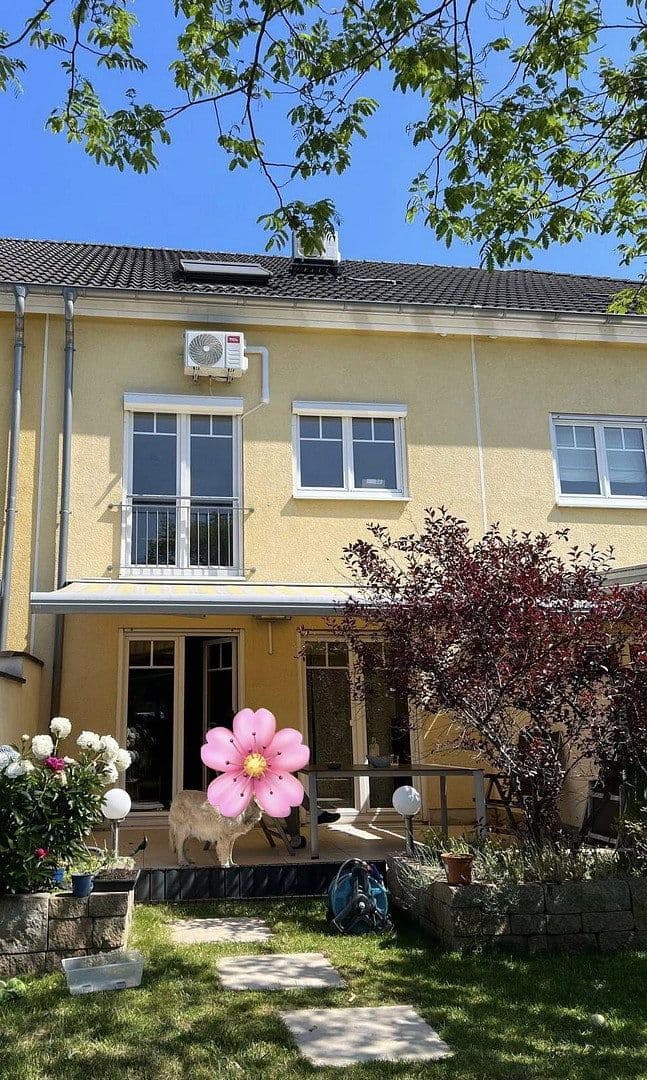 Predaj domu 138 m², pozemek 167 m², Leverkusen, Severné Porýnie - Westfálsko Predaj domu 138 m², pozemek 167 m², Leverkusen, Severné Porýnie - Westfálsko