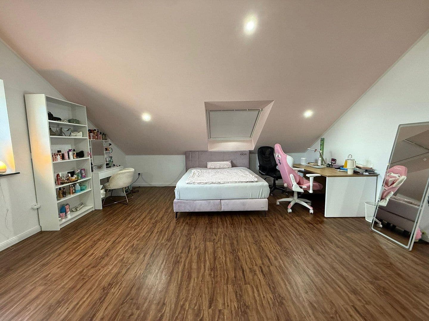 Predaj domu 157 m², pozemek 500 m², Lustadt, Porýnie-Falcko Predaj domu 157 m², pozemek 500 m², Lustadt, Porýnie-Falcko