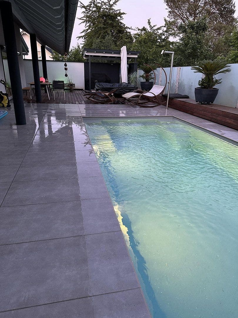 Predaj domu 157 m², pozemek 500 m², Lustadt, Porýnie-Falcko Predaj domu 157 m², pozemek 500 m², Lustadt, Porýnie-Falcko