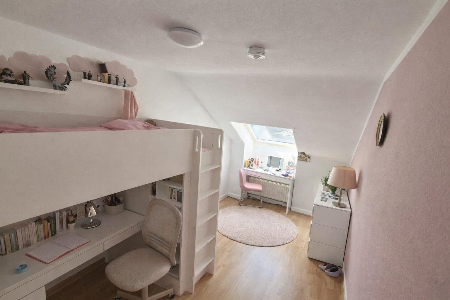 Prenájom bytu 4-izbový 77 m², Fritz-Weiberg-Straße 17, Wolfsburg, Dolné Sasko Prenájom bytu 4-izbový 77 m², Fritz-Weiberg-Straße 17, Wolfsburg, Dolné Sasko