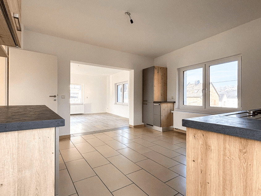 Predaj domu 200 m², pozemek 206 m², Friedrichstraße 8, Wirges, Porýnie-Falcko Predaj domu 200 m², pozemek 206 m², Friedrichstraße 8, Wirges, Porýnie-Falcko