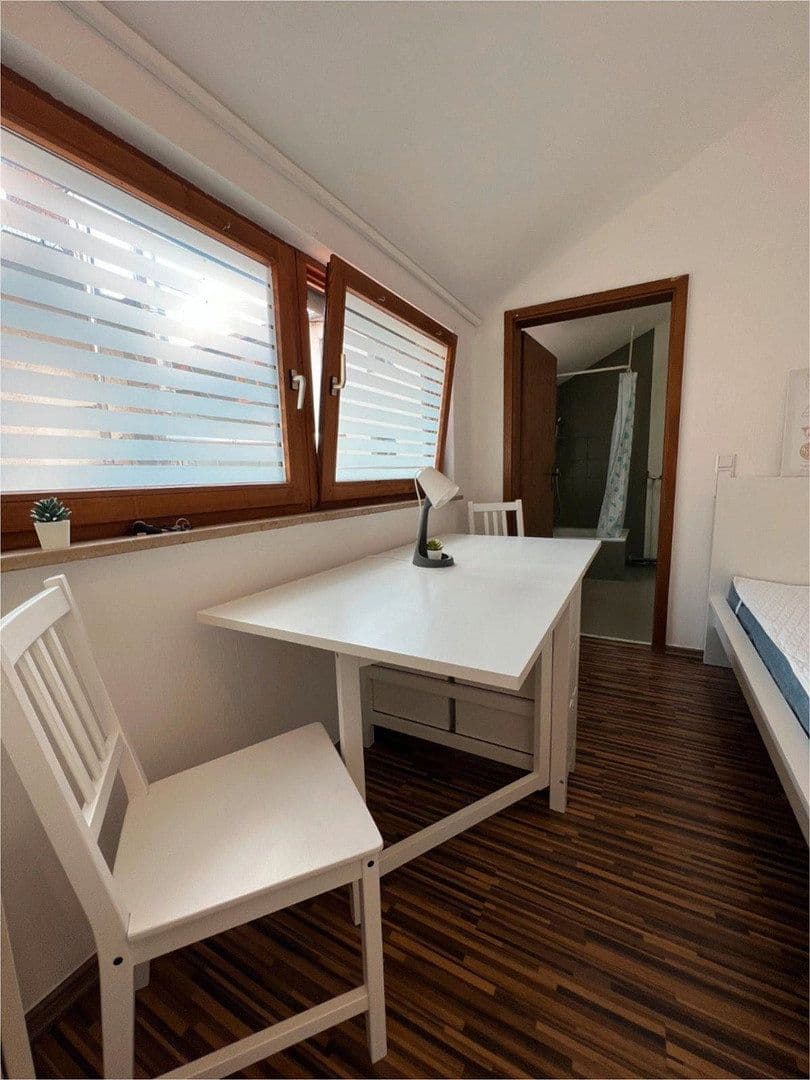 Prenájom bytu 1-izbový 22 m², Goethestrasse, Erlangen, Bavorsko Prenájom bytu 1-izbový 22 m², Goethestrasse, Erlangen, Bavorsko