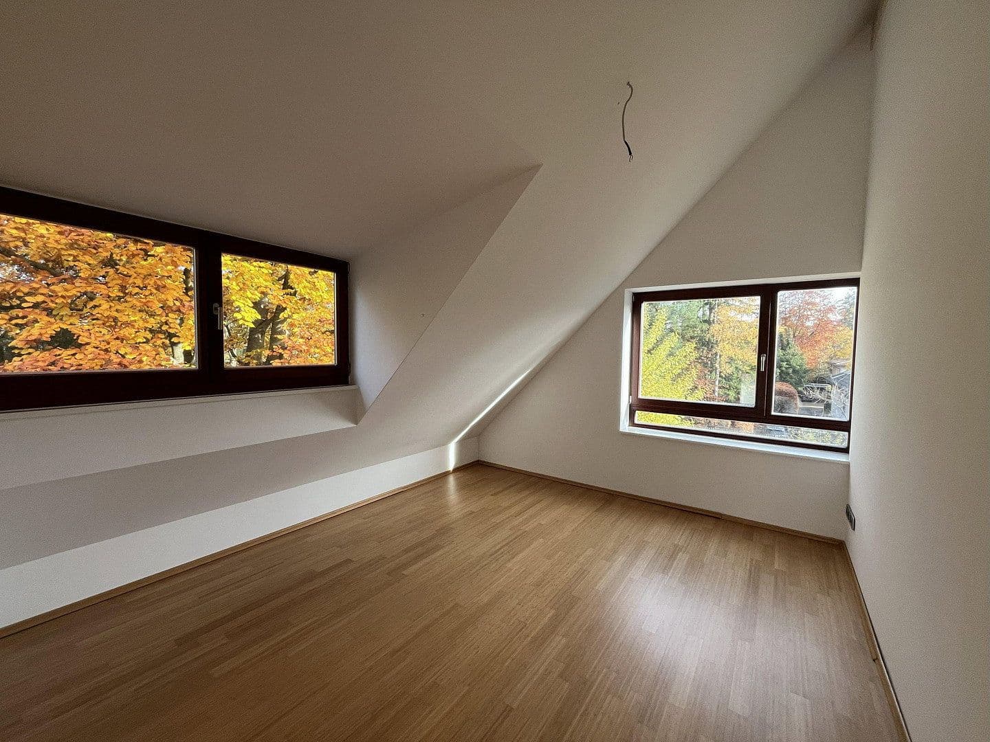 Prenájom bytu 3-izbový 72 m², München, Bavorsko Prenájom bytu 3-izbový 72 m², München, Bavorsko