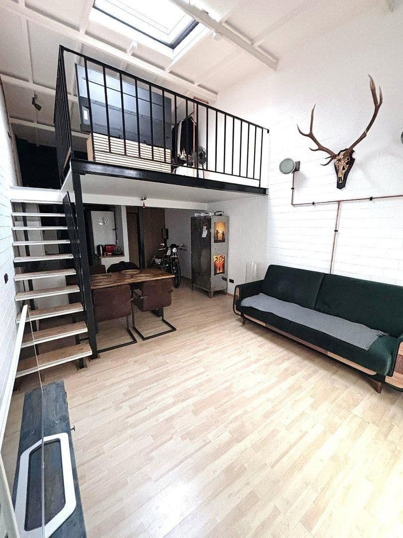 Prenájom bytu 2-izbový 61 m², Köln, Severné Porýnie - Westfálsko Prenájom bytu 2-izbový 61 m², Köln, Severné Porýnie - Westfálsko