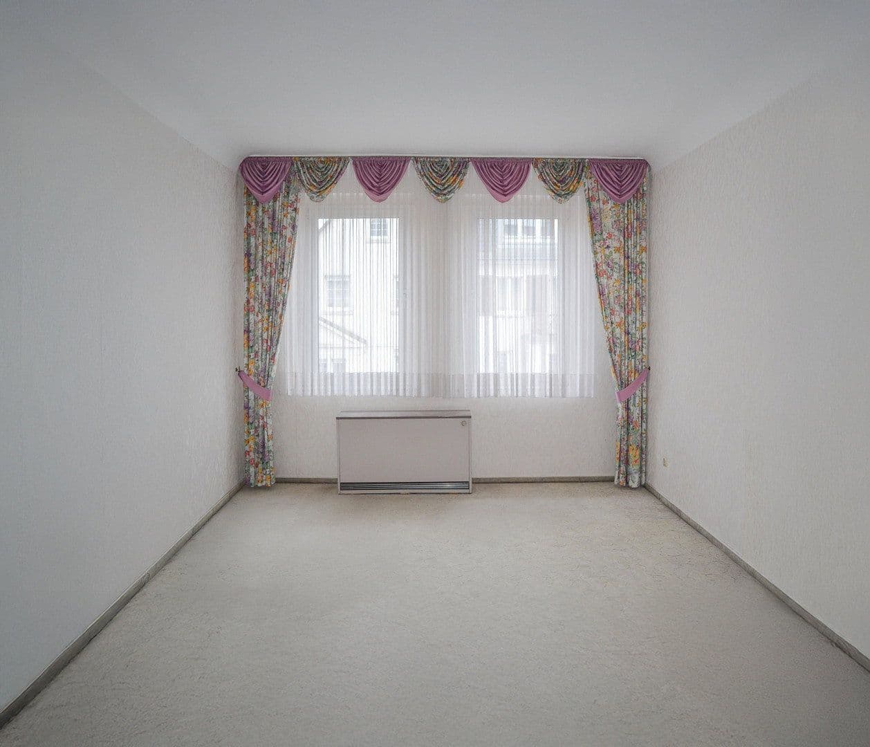 Predaj domu 176 m², pozemek 657 m², Gemarkenstraße 35, Köln - Dellbrück, Severné Porýnie - Westfálsko Predaj domu 176 m², pozemek 657 m², Gemarkenstraße 35, Köln - Dellbrück, Severné Porýnie - Westfálsko