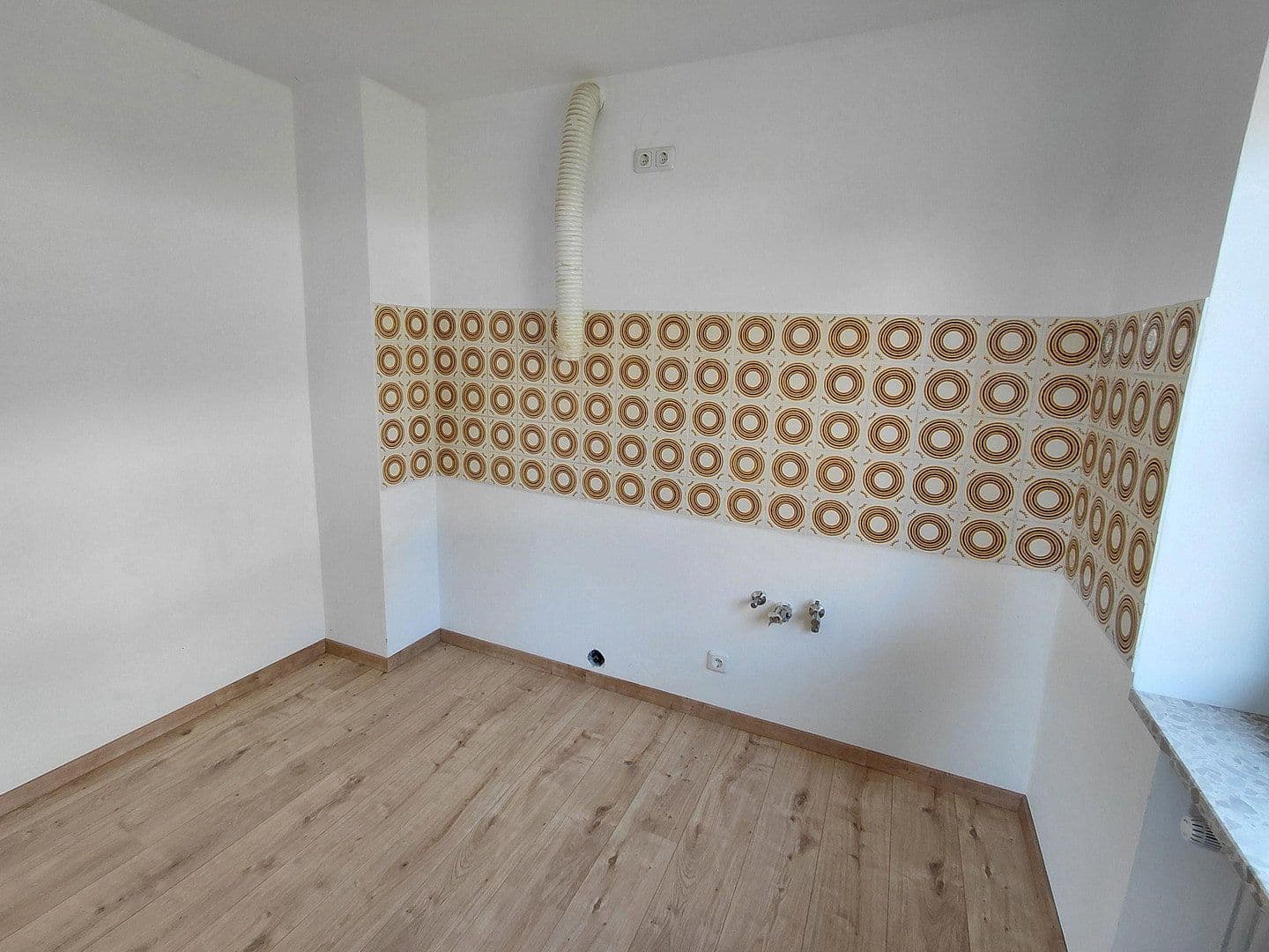 Prenájom bytu 4-izbový 107 m², Essenbach, Bavorsko Prenájom bytu 4-izbový 107 m², Essenbach, Bavorsko