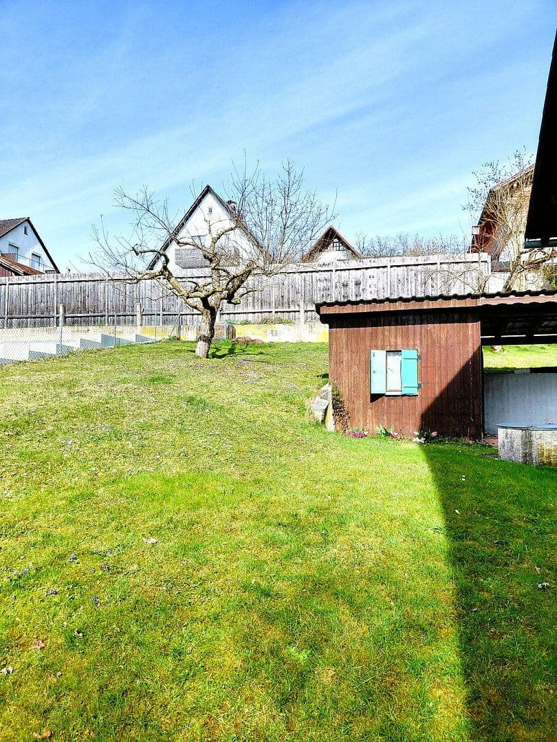 Prenájom bytu 4-izbový 107 m², Essenbach, Bavorsko Prenájom bytu 4-izbový 107 m², Essenbach, Bavorsko