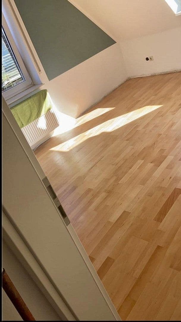 Predaj domu 148 m², pozemek 399 m², Thüringer Straße 25, Rastede, Dolné Sasko Predaj domu 148 m², pozemek 399 m², Thüringer Straße 25, Rastede, Dolné Sasko