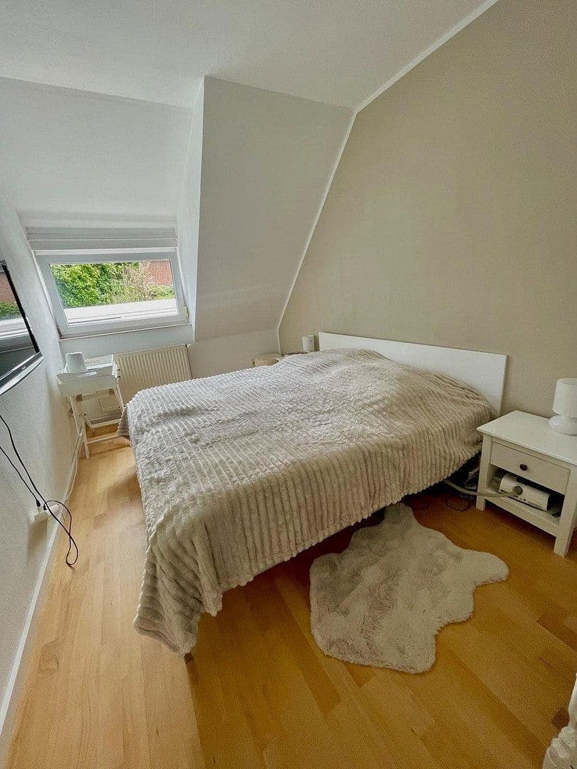 Predaj domu 148 m², pozemek 399 m², Thüringer Straße 25, Rastede, Dolné Sasko Predaj domu 148 m², pozemek 399 m², Thüringer Straße 25, Rastede, Dolné Sasko