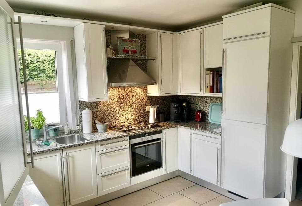 Predaj domu 148 m², pozemek 399 m², Thüringer Straße 25, Rastede, Dolné Sasko Predaj domu 148 m², pozemek 399 m², Thüringer Straße 25, Rastede, Dolné Sasko