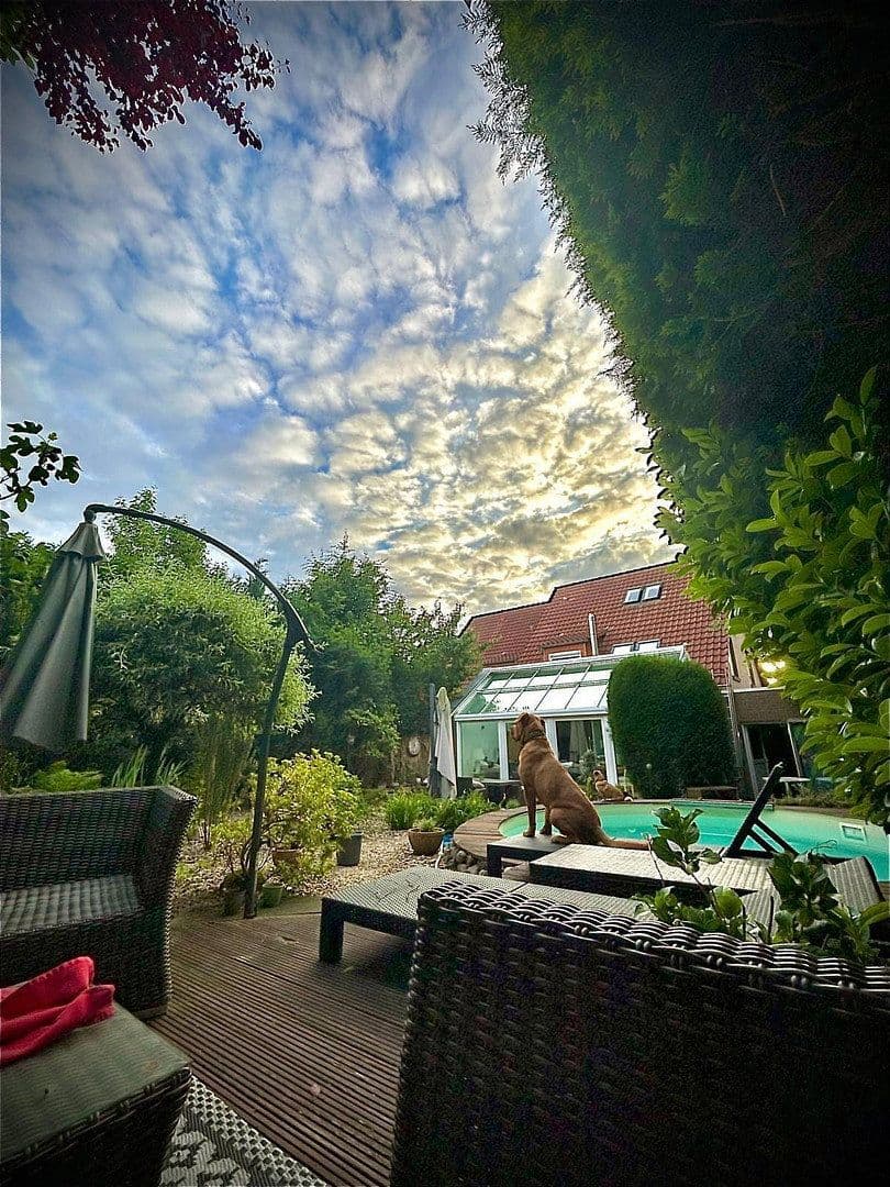 Predaj domu 148 m², pozemek 399 m², Thüringer Straße 25, Rastede, Dolné Sasko Predaj domu 148 m², pozemek 399 m², Thüringer Straße 25, Rastede, Dolné Sasko