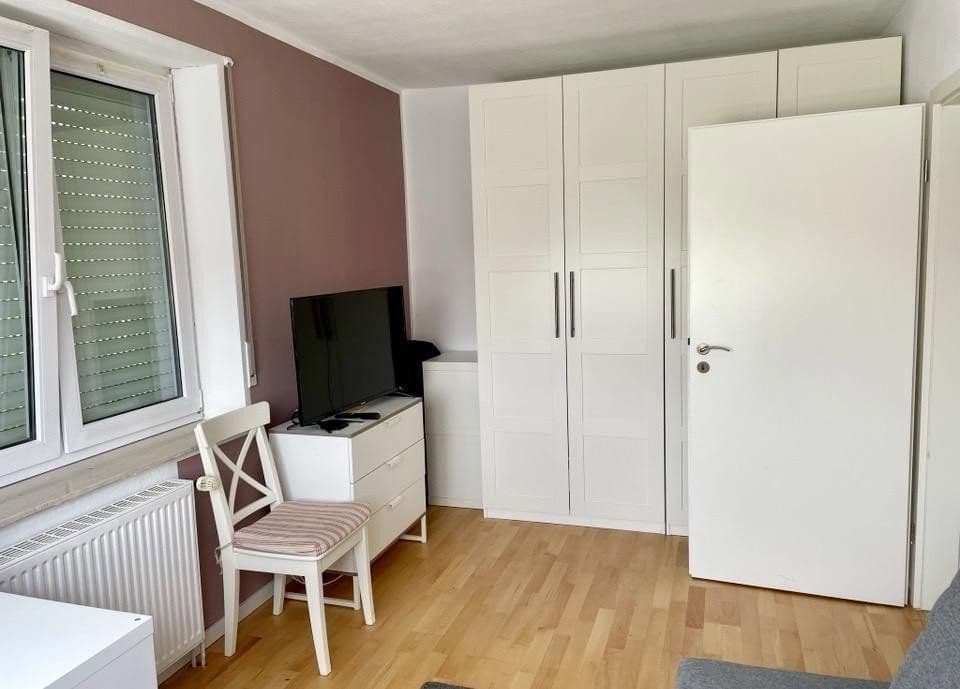 Predaj domu 148 m², pozemek 399 m², Thüringer Straße 25, Rastede, Dolné Sasko Predaj domu 148 m², pozemek 399 m², Thüringer Straße 25, Rastede, Dolné Sasko