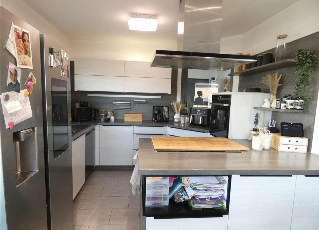 Predaj domu 193 m², pozemek 563 m², Raphaelstraße 1a, Dentlein am Forst, Bavorsko Predaj domu 193 m², pozemek 563 m², Raphaelstraße 1a, Dentlein am Forst, Bavorsko