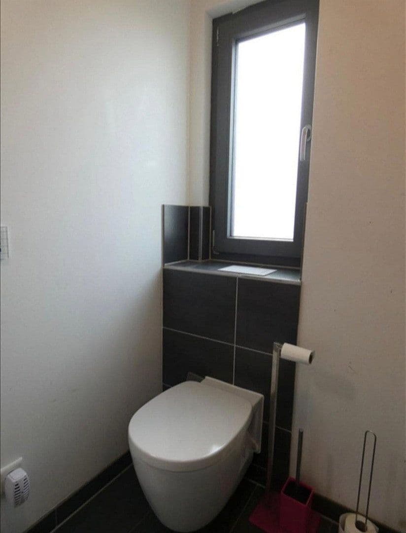 Predaj domu 193 m², pozemek 563 m², Raphaelstraße 1a, Dentlein am Forst, Bavorsko Predaj domu 193 m², pozemek 563 m², Raphaelstraße 1a, Dentlein am Forst, Bavorsko