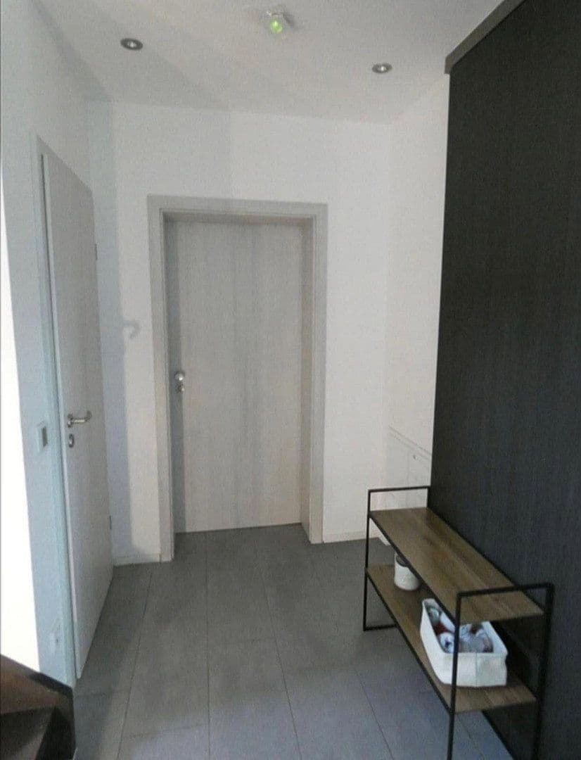 Predaj domu 193 m², pozemek 563 m², Raphaelstraße 1a, Dentlein am Forst, Bavorsko Predaj domu 193 m², pozemek 563 m², Raphaelstraße 1a, Dentlein am Forst, Bavorsko