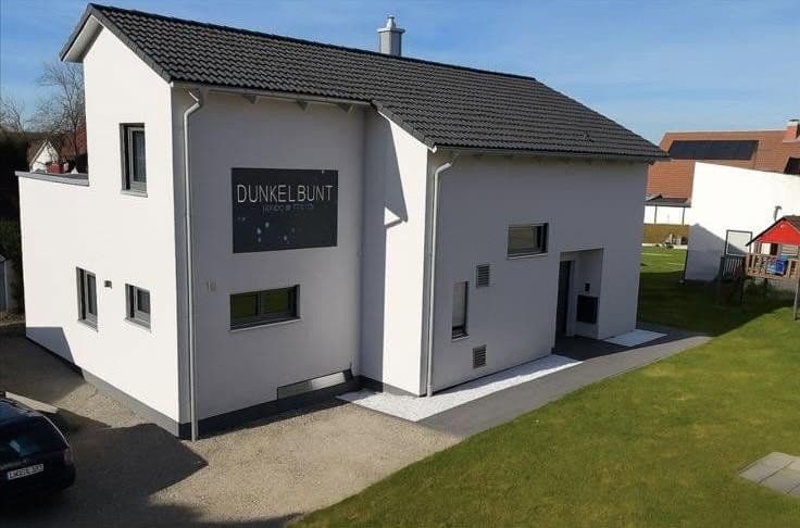 Predaj domu 193 m², pozemek 563 m², Raphaelstraße 1a, Dentlein am Forst, Bavorsko Predaj domu 193 m², pozemek 563 m², Raphaelstraße 1a, Dentlein am Forst, Bavorsko