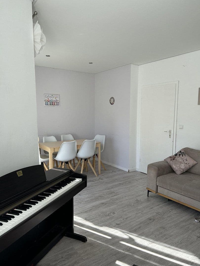 Predaj domu 128 m², pozemek 288 m², Berlin, Berlín Predaj domu 128 m², pozemek 288 m², Berlin, Berlín