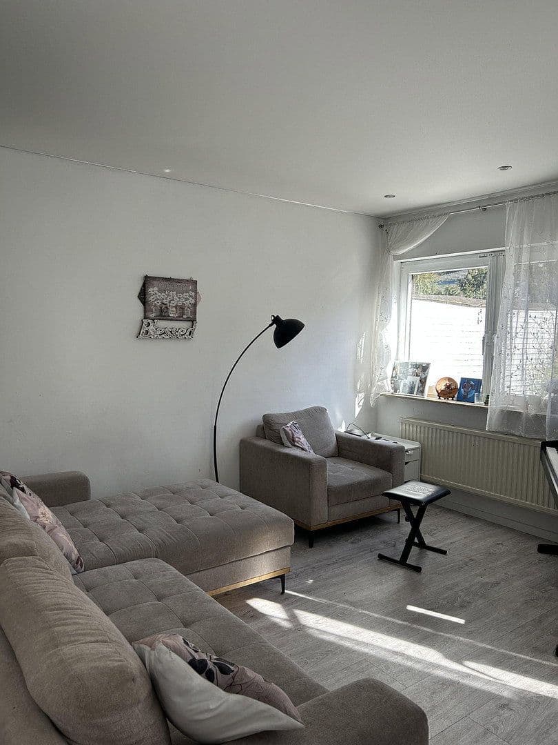 Predaj domu 128 m², pozemek 288 m², Berlin, Berlín Predaj domu 128 m², pozemek 288 m², Berlin, Berlín