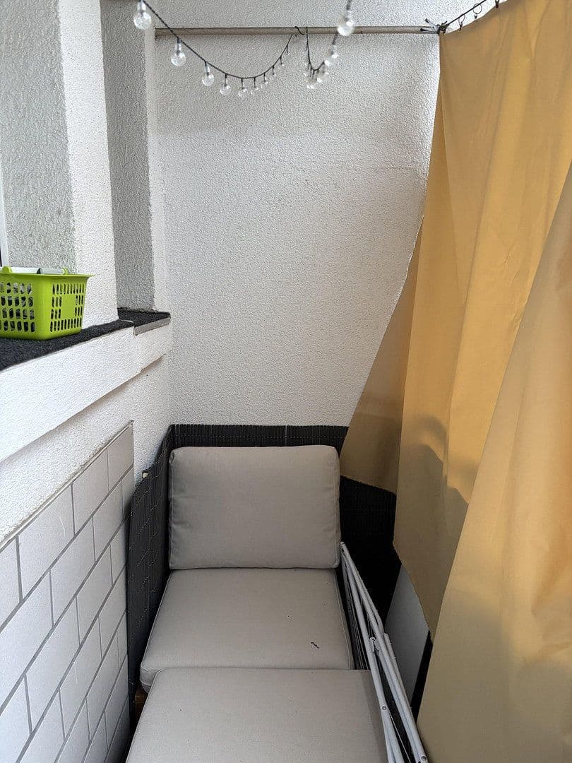 Prenájom bytu 4-izbový 85 m², Aschaffenburg, Bavorsko Prenájom bytu 4-izbový 85 m², Aschaffenburg, Bavorsko