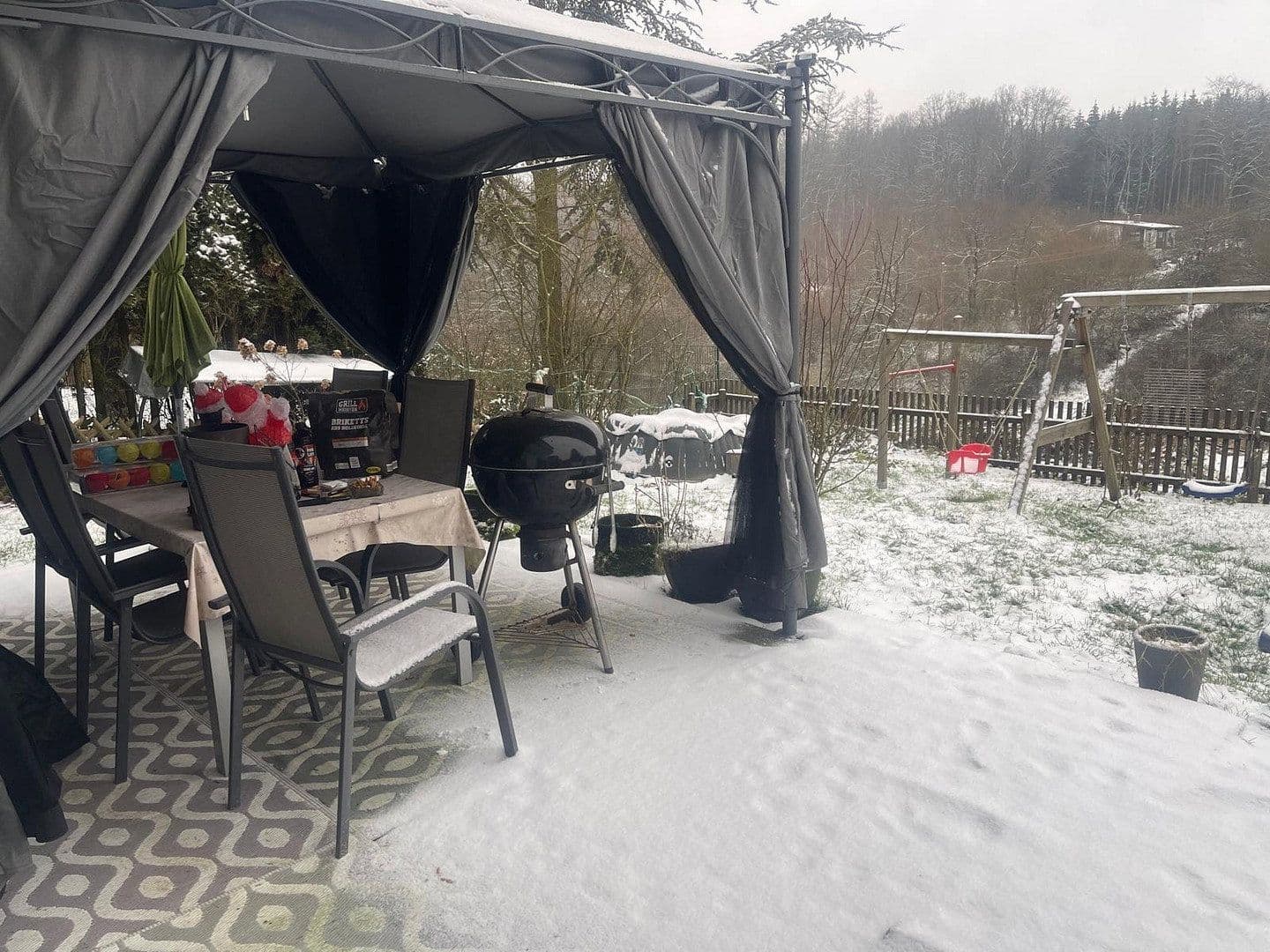 Predaj domu 140 m², pozemek 416 m², Mücke, Hesensko Predaj domu 140 m², pozemek 416 m², Mücke, Hesensko