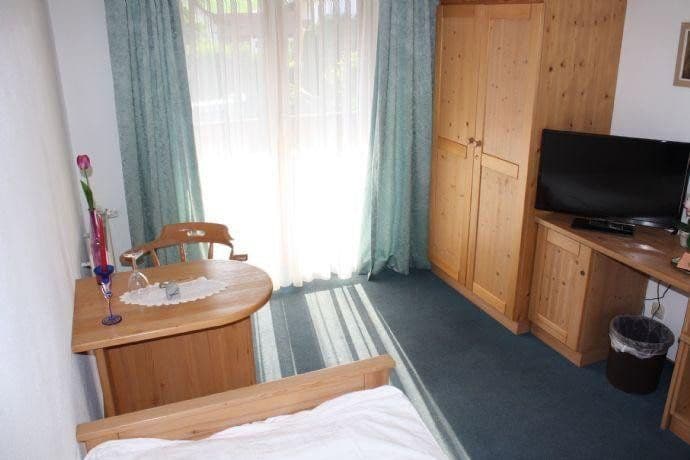 Predaj nebytového priestoru 2.115 m², Altdorf, Bavorsko Predaj nebytového priestoru 2.115 m², Altdorf, Bavorsko